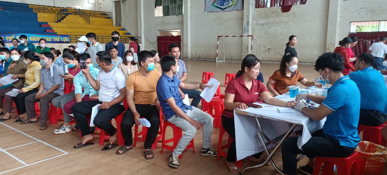 Bù Đăng: Hiến máu tình nguyện đợt 1 năm 2023.